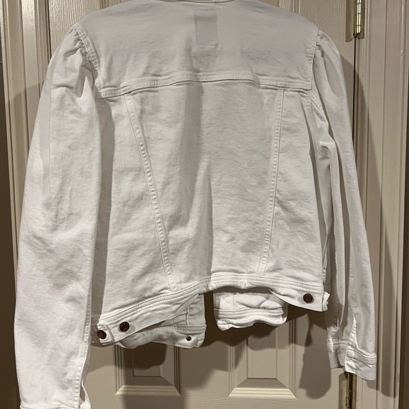 GAP Puff Sleeve Denim Jacket - Picture 3 of 3